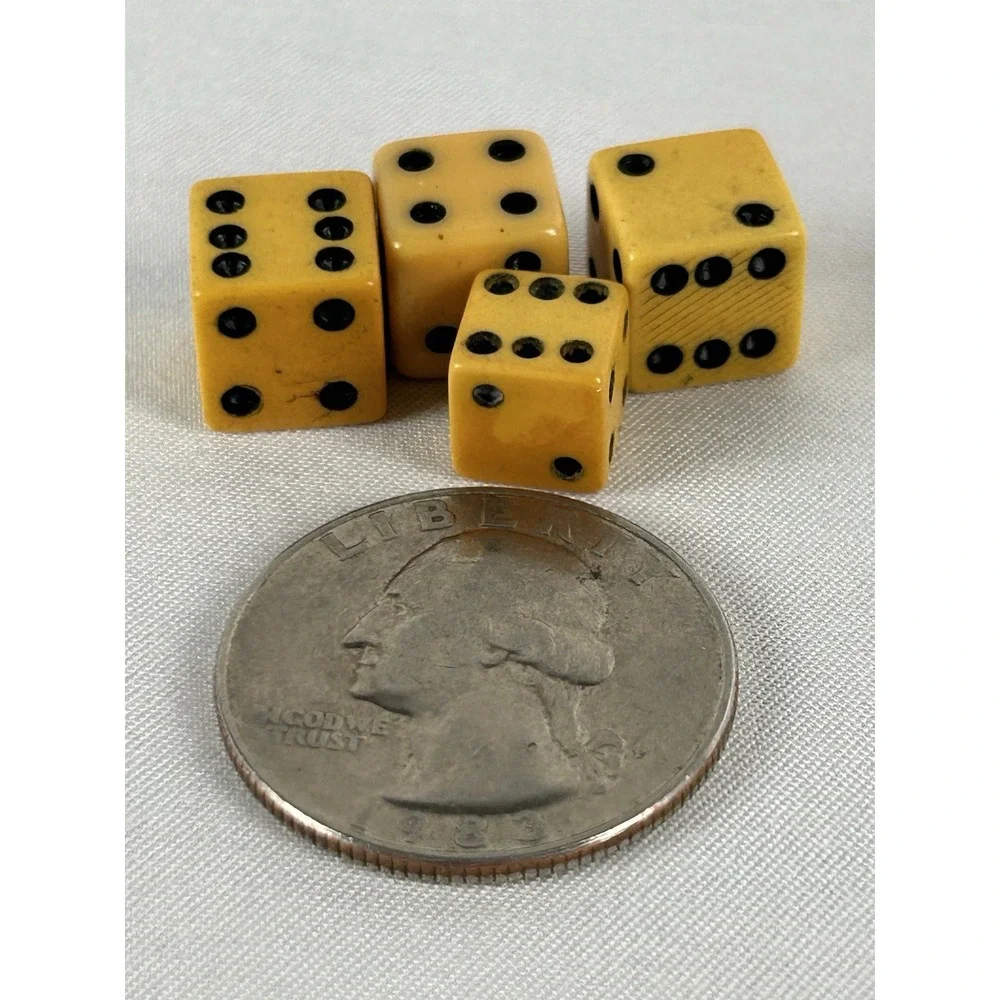 Vintage Yellow Butterscotch Bakelite Miniature Dice 5/16